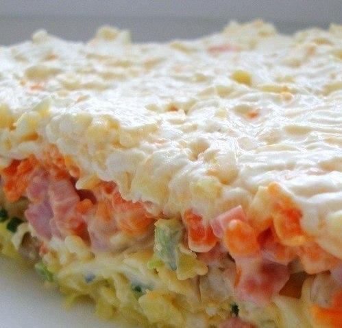 Слоеный салат с грибами.jpg