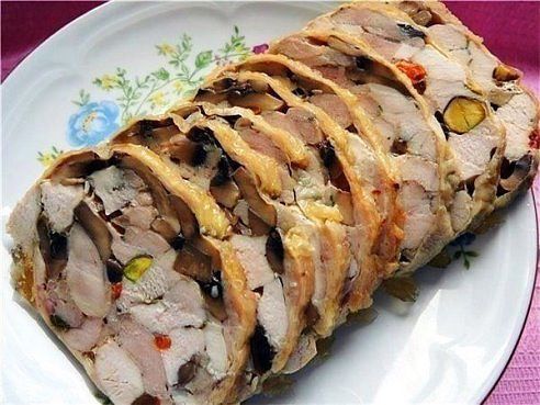 Куриный рулет Праздничный.jpg