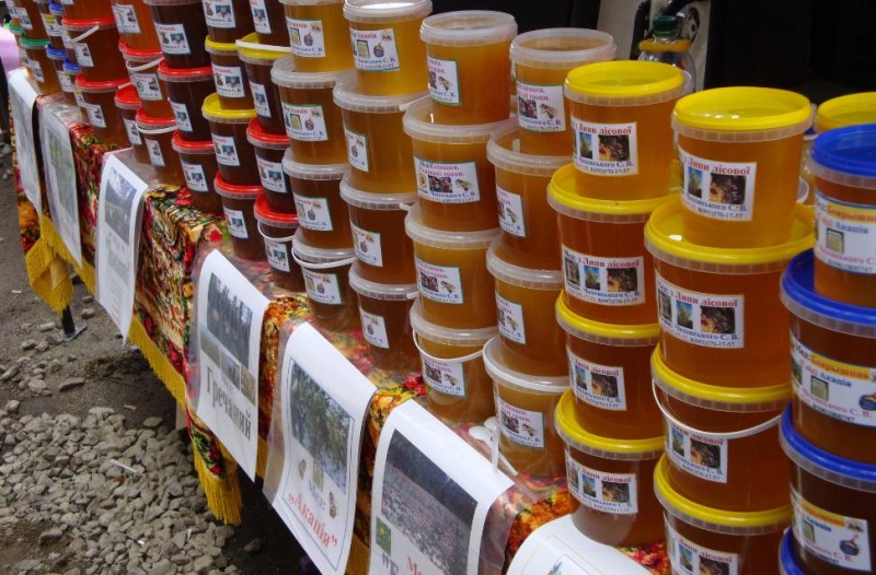 выставка-ярмарка продуктов пчеловодства Киев.jpg